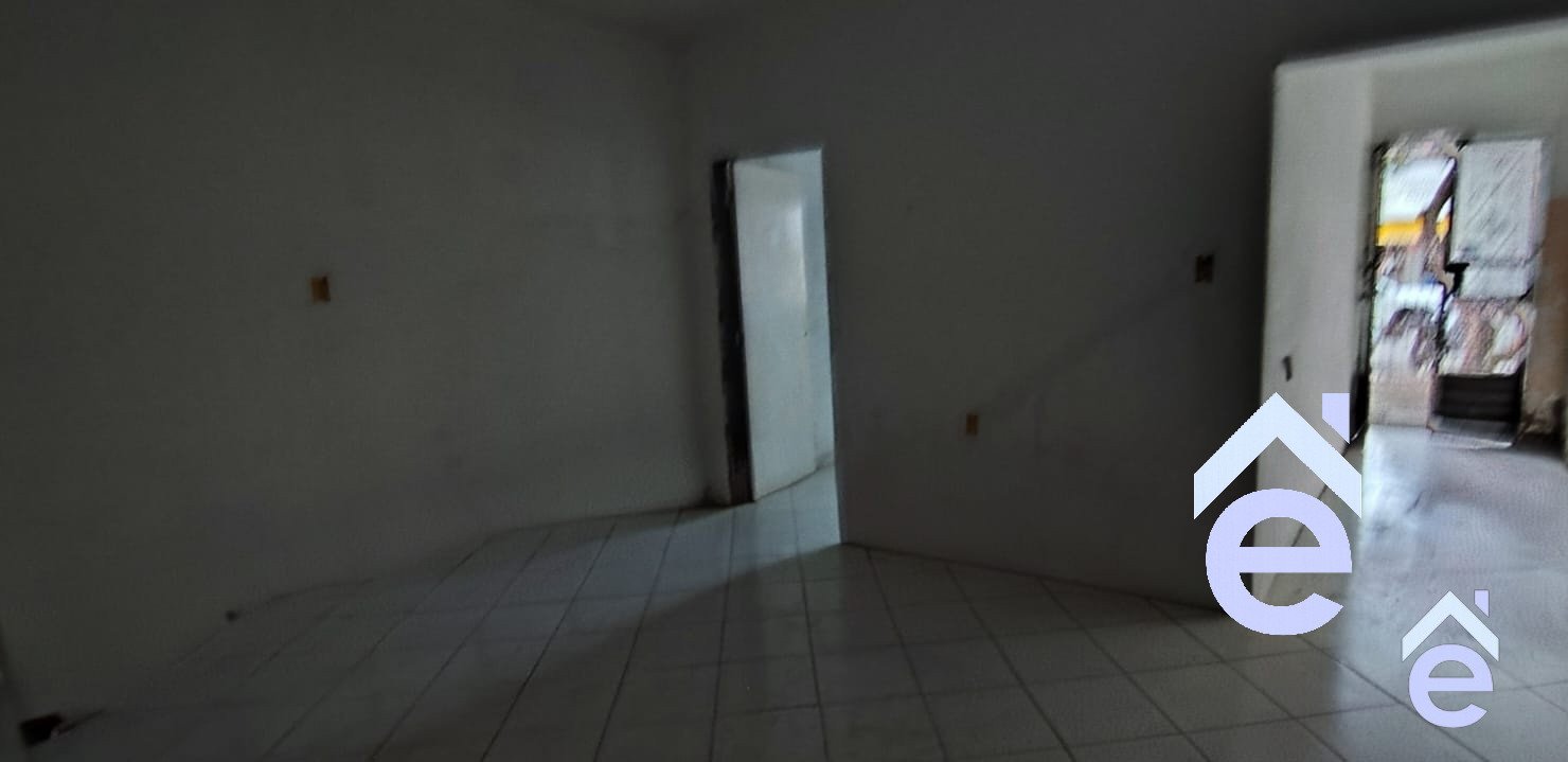 Casa à venda no Poço, 4/4, 2 wc com DCE, boa localização. - Foto 3
